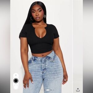 SET OF 2 Black and White Ribbed V-Neck Crop Top Size 1X